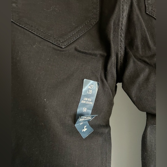 Hollister Black Low Rise Ripped Jean - Picture 4 of 8